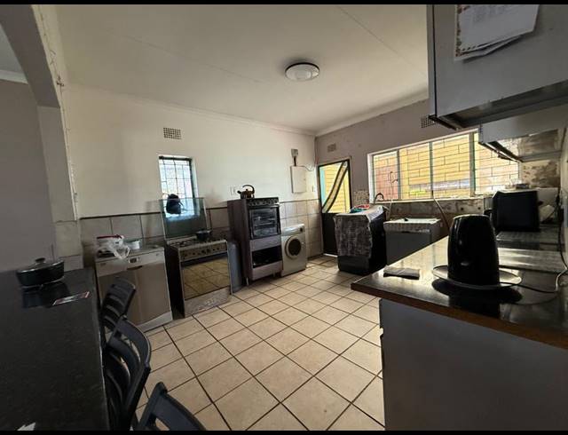 3 BEDROOM HOUSE FOR SALE IN VANDERBIJLPARK CW 2